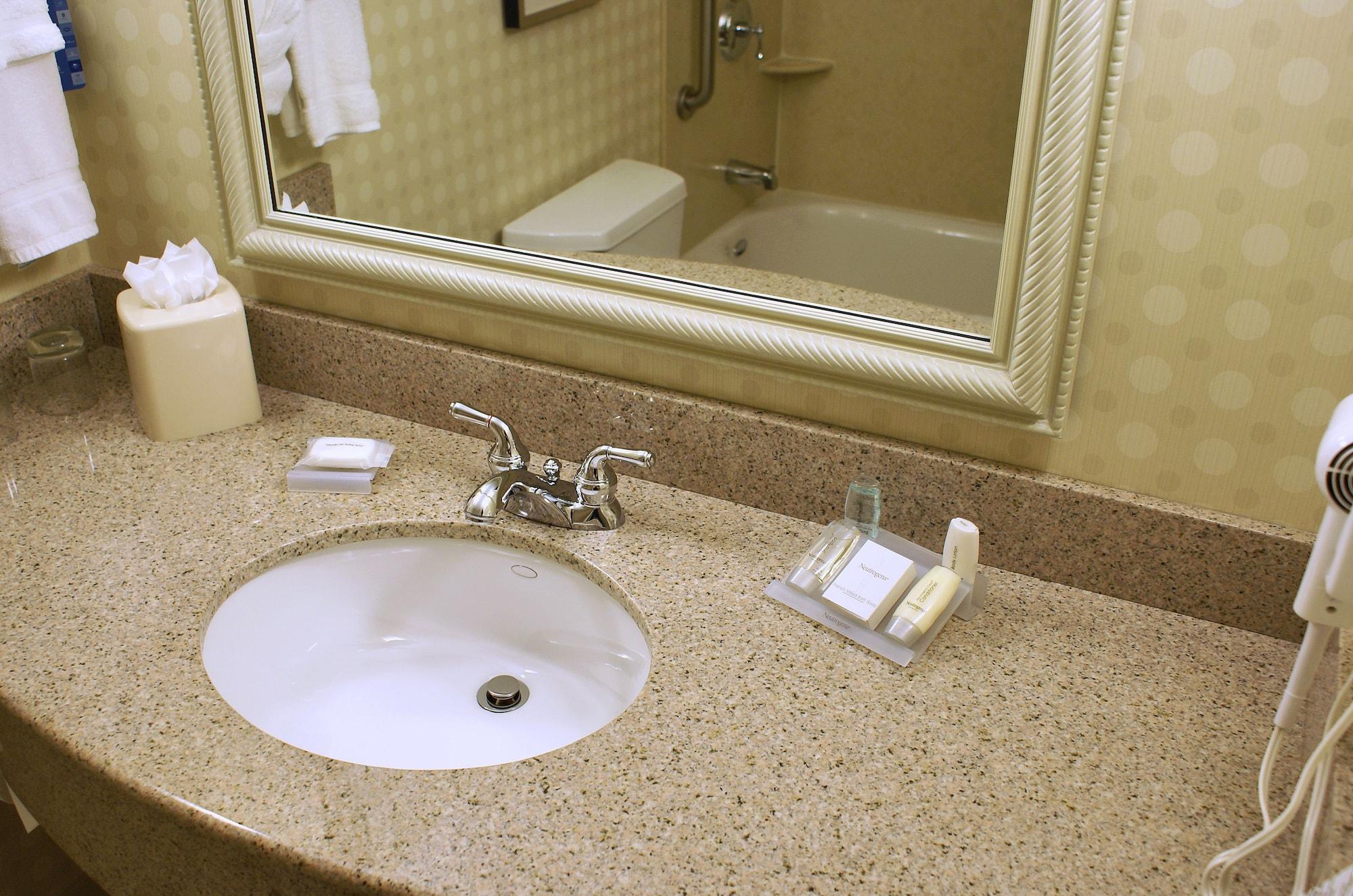 Hilton Garden Inn Sonoma County Airport Santa Rosa Ngoại thất bức ảnh