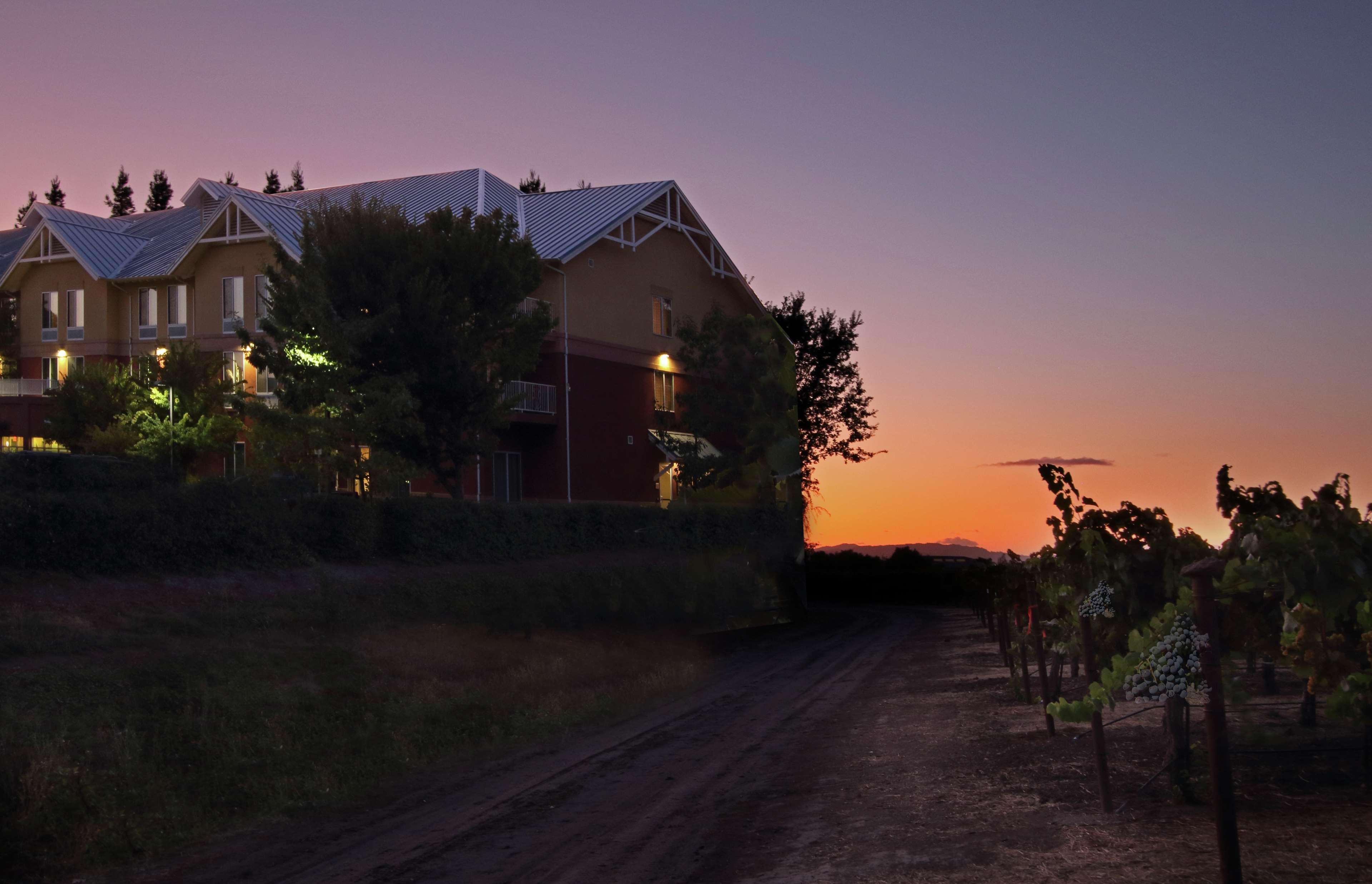 Hilton Garden Inn Sonoma County Airport Santa Rosa Ngoại thất bức ảnh