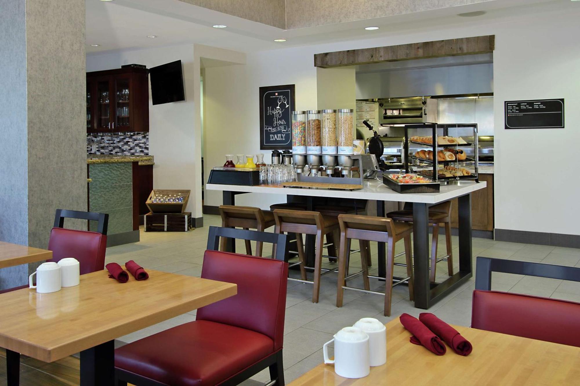 Hilton Garden Inn Sonoma County Airport Santa Rosa Ngoại thất bức ảnh