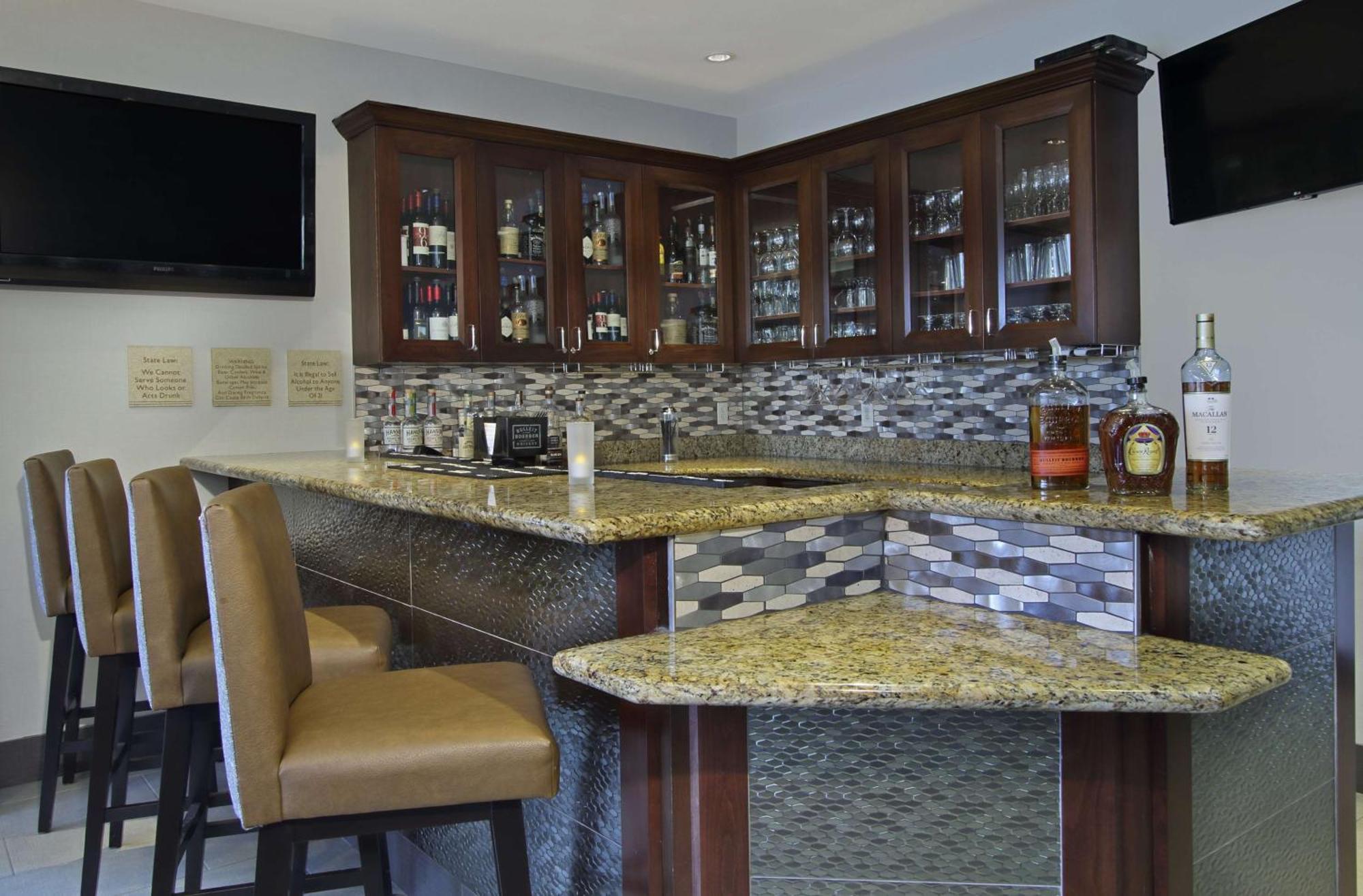 Hilton Garden Inn Sonoma County Airport Santa Rosa Ngoại thất bức ảnh