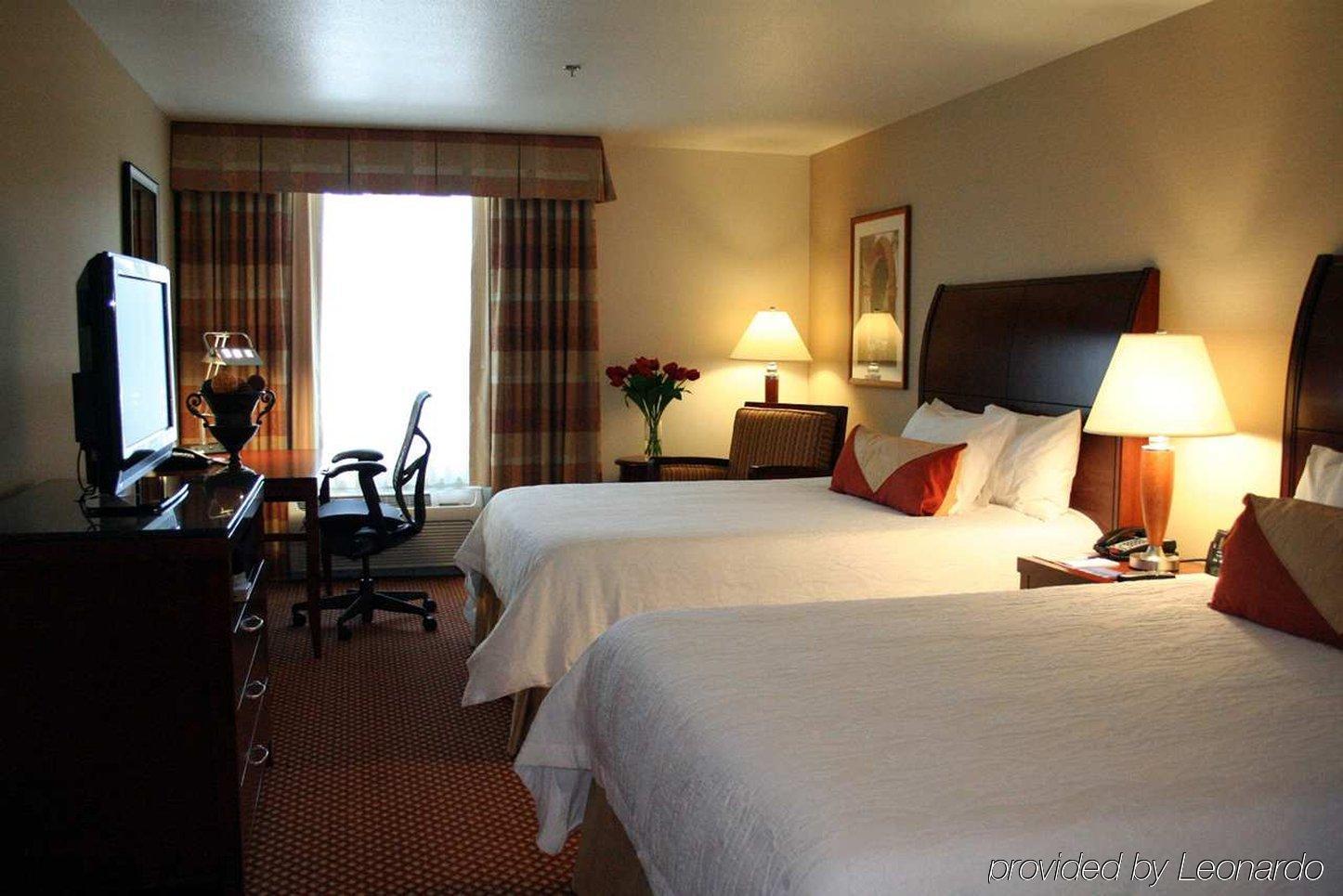 Hilton Garden Inn Sonoma County Airport Santa Rosa Phòng bức ảnh