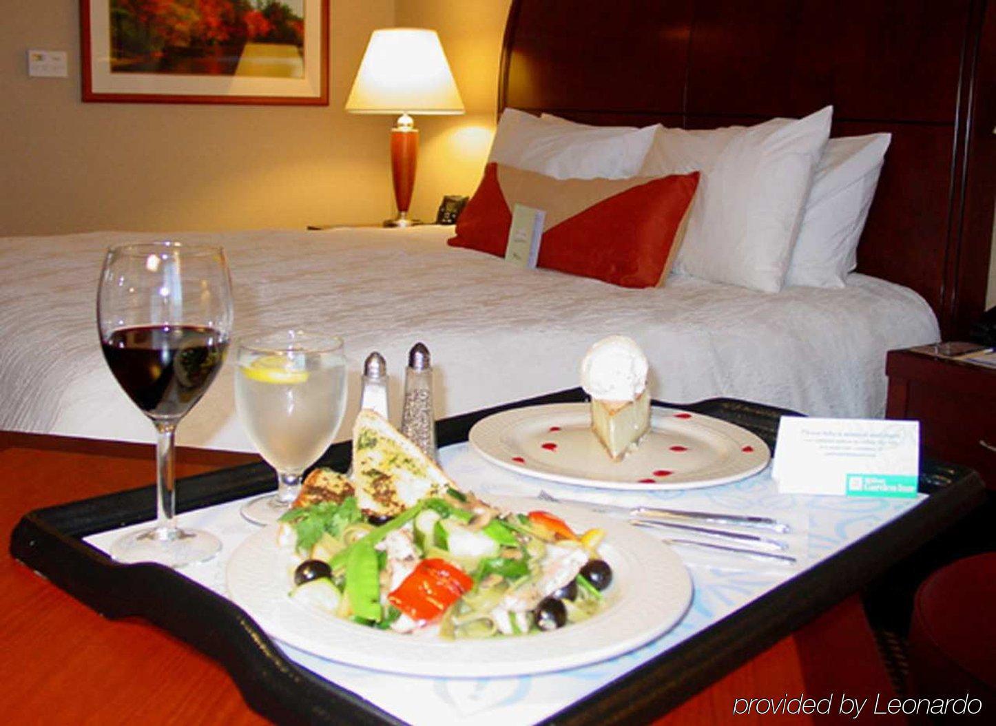 Hilton Garden Inn Sonoma County Airport Santa Rosa Phòng bức ảnh