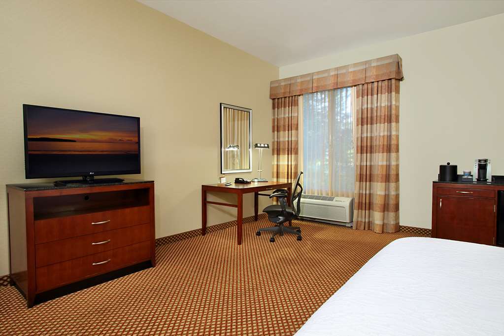 Hilton Garden Inn Sonoma County Airport Santa Rosa Phòng bức ảnh